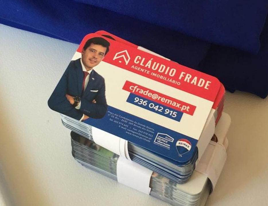 portefólio pequeno formato cartoes visita remax claudio frade mundo pinguim